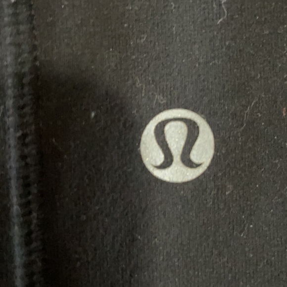 Wide legged Lululemon Capris - Picture 2 of 2